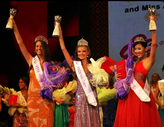 Miss All Nations 2012 winners Sanja Urosevic, Daria Patkova and Fay Li