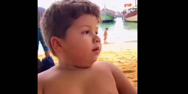 ‘Não pode comer, não?’: Menininho encanta internet ao confundir areia de praia com farofa