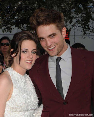 Twilight_stars_Robert_Pattinson_and_Kristen_Stewart_FilmyFun.in