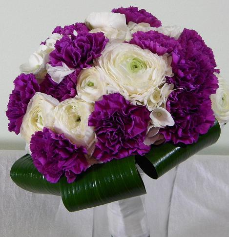 And purple makes a dramatic contrast when combined with white flowers