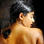Hot Mallu Priyamani Fresh & Wet Photos