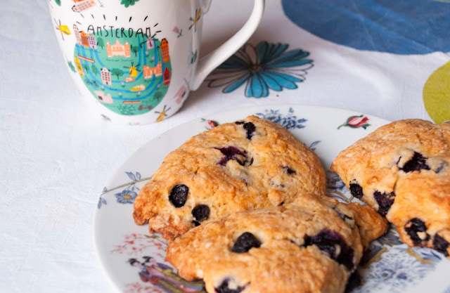 Blueberry scones - Elisa Pavan - Cooking Movies