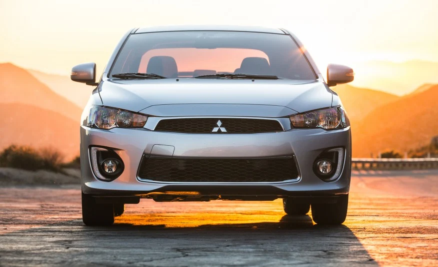 Đánh giá xe Mitsubishi Lancer 2016