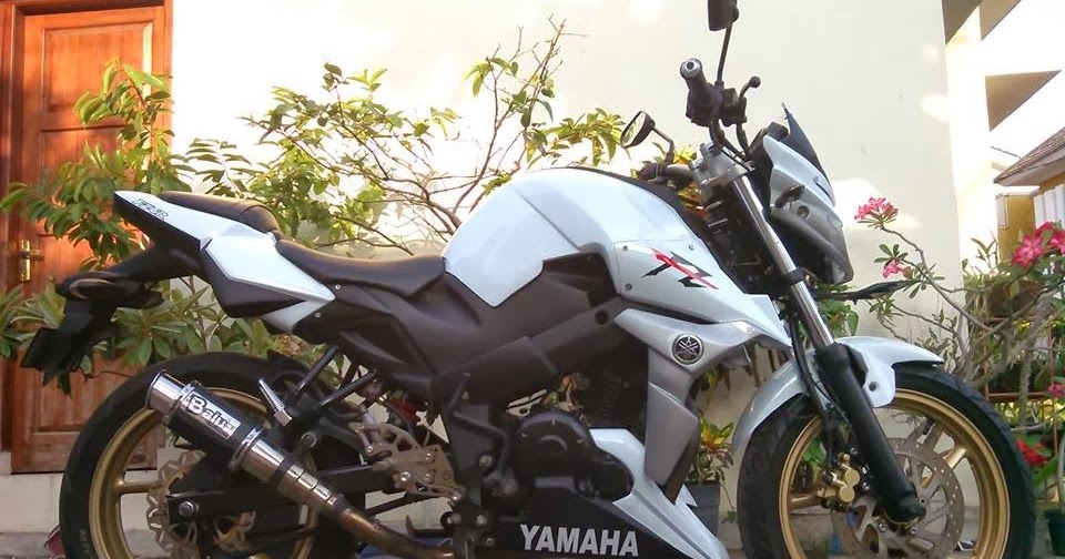 Contoh Modifikasi Yamaha Byson  Bergaya Susuki GSR Pajang 