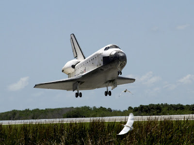 space shuttle. Space Shuttle Landing at