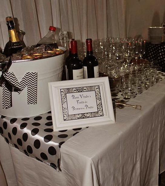 mesa de bebidas