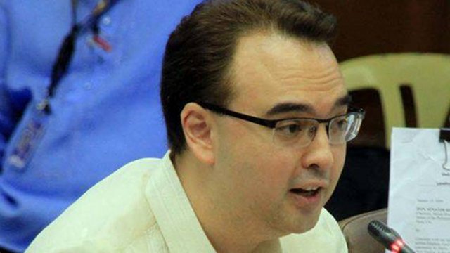 Sen. Peter Cayetano Told P50,000 min salary for cops ready before Christmas 