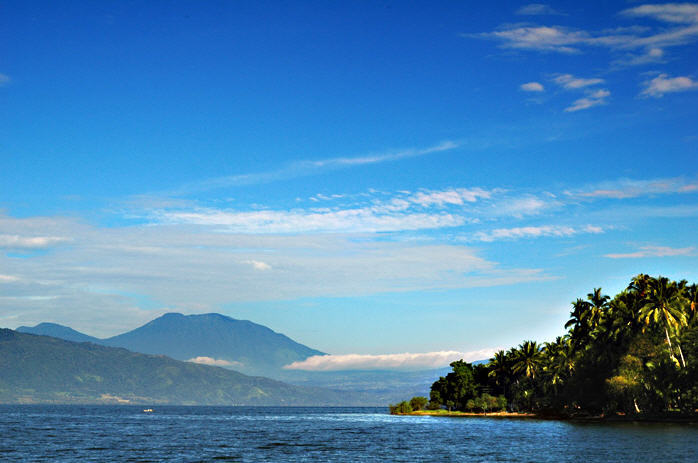 10 popular travel destinations in West  Sumatera Indonesia