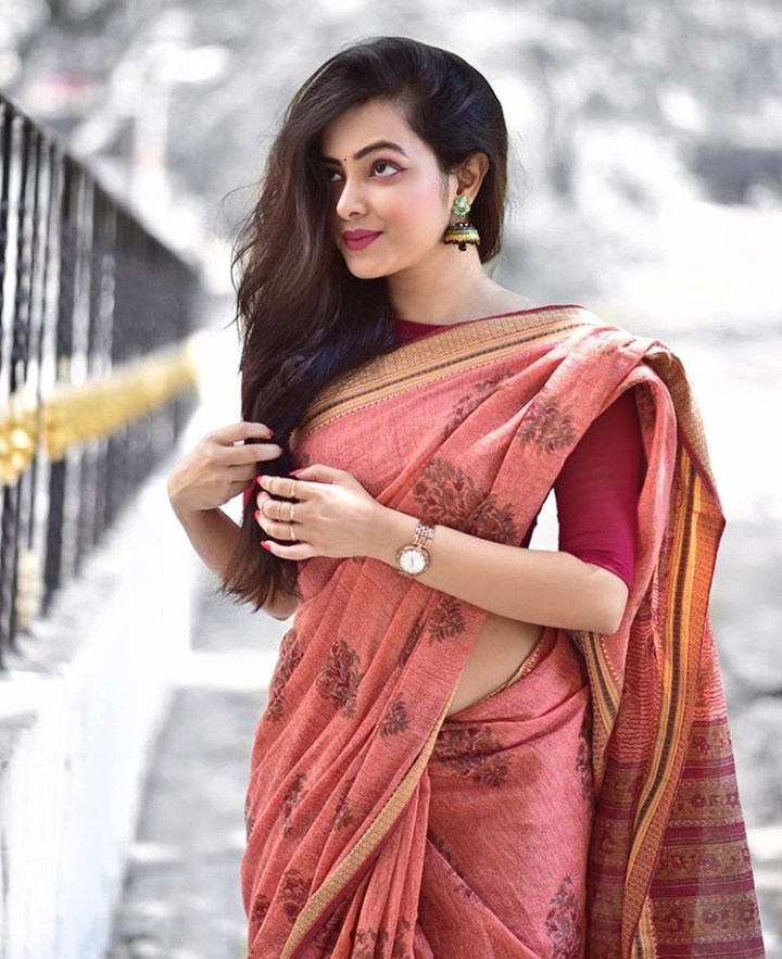 Blogs - 8 Modern Different Saree Wearing and Draping Styles for Party