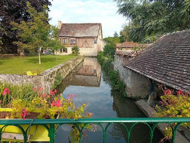 [CR] Mission Brigade de la Chocolatine IDF, de la Seine à la Loire, jour 1. Mardi 22 août 2023 20230824_092223