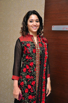 Tamanna Bhatia Pretty Wallpaper