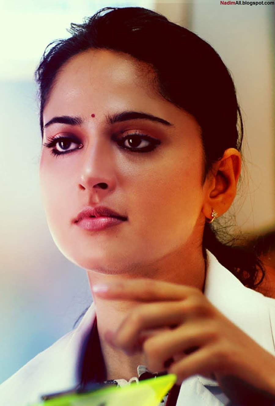 anushka-shetty-hot-2013