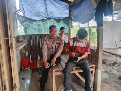 Guna Harkamtibmas Anggota Polsek Cimarga Polres Lebak Sambang Kepada Masyarakat