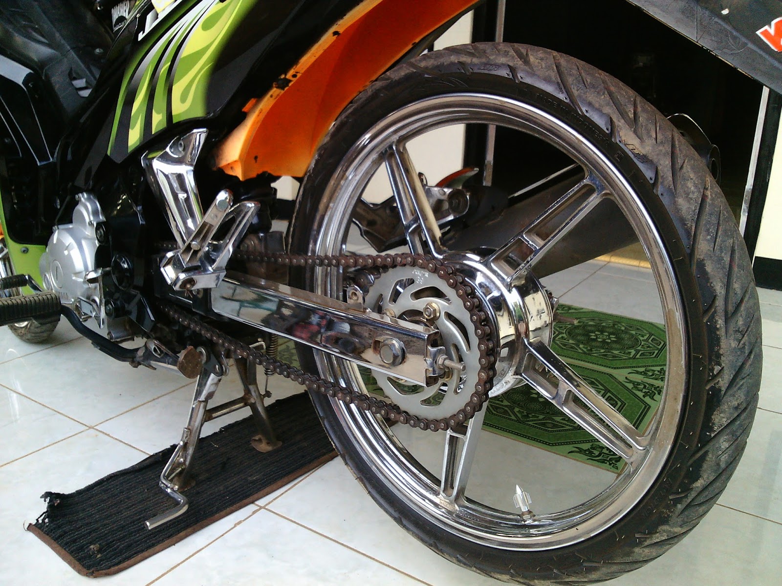 Modifikasi Yamaha Jupiter MX Modif Kontes Kumpulan Gambar