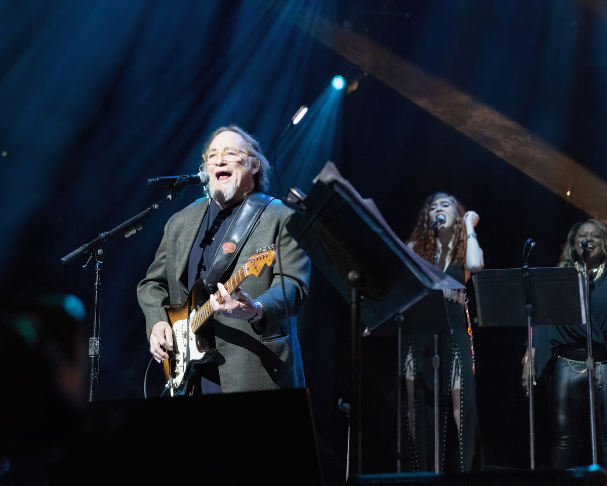 Stephen Stills @ the Bill Graham Civic (Photo: Sean Reiter)