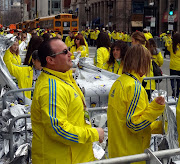 Although the Boston Marathon is a biggerthanlife event with many thousands . (dsc edited )
