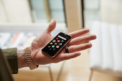 Palm lancia piccolo smartphone sidekick: RECENSIONE