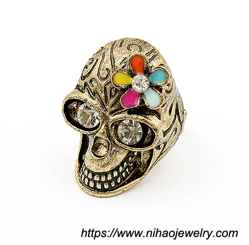 Personality skeleton head cuff rings 
