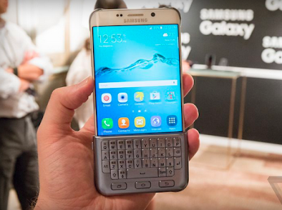 Mẫu điện thoại mới ra của Samsung có tích hợp thêm phụ kiện bàn phím querty
