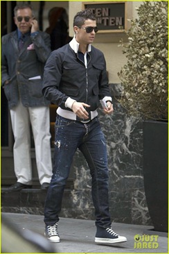 cristiano-ronaldo-madrid-restaurant-01