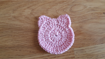 Crochet cat face scrubbies - tutorial and pattern