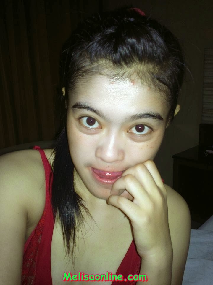 SPG Rokok LA Light Cantik Blowjob dan Handjobnya Mantap (Pic)