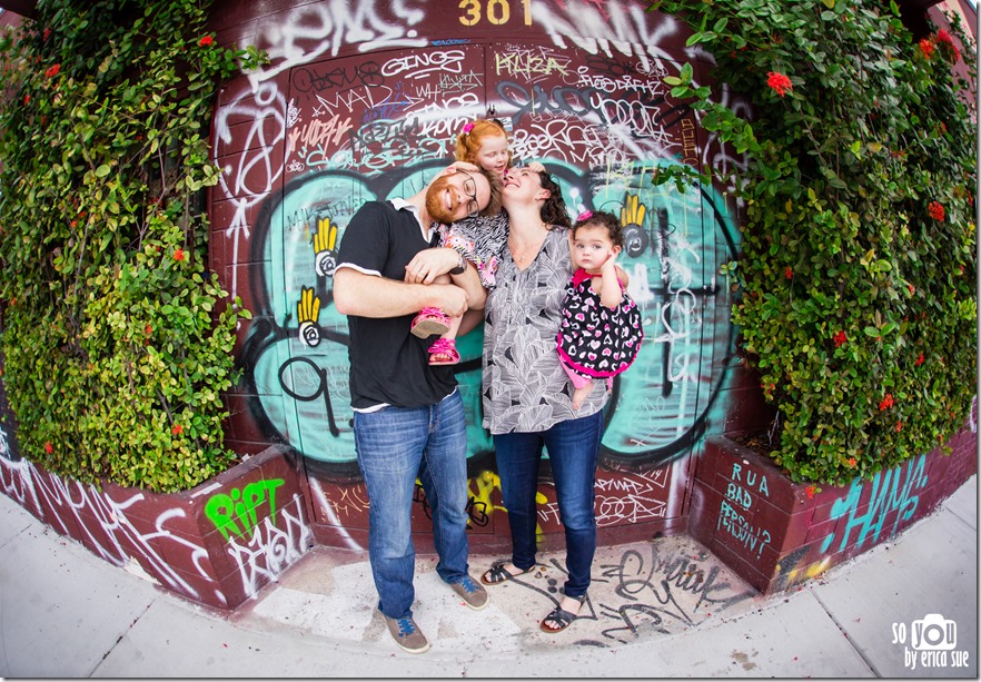 wynwood-walls-miami-family-photo-session-maternity-1638