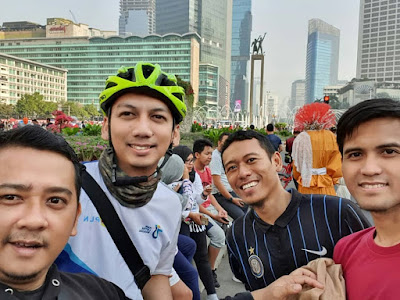 Naik MRT untuk Ikut Car Free Day (CFD)