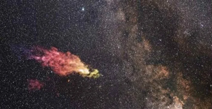 Γιγάντιο νέφος σε τροχιά σύγκρουσης με τον γαλαξία μας