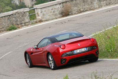 AUTO DEPORTIVO FERRARI CALIFORNIA 30 2013 BACKSIDE