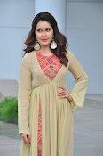 Rashi Khanna new glamorous photos-thumbnail-11