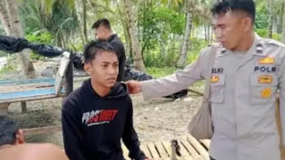 2 Remaja Dikabarkan Hilang Terseret Ombak Saat Mancing