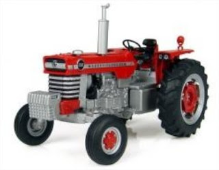 Traktor jenis ini merupakan traktor yang memiliki dua buah poros roda  Mengoperasikan Traktor Roda Empat (traktor besar)