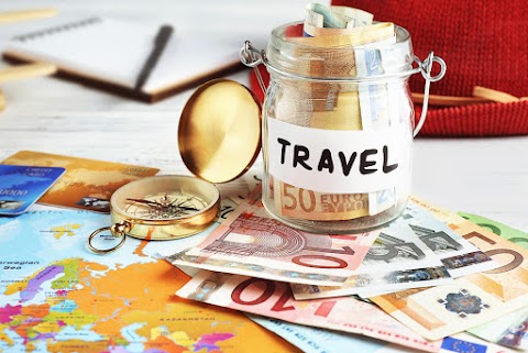 Tips and tricks to save money while traveling