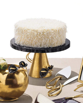 Latest Obsession: Cake Stands www.toyastales.blogspot.com #ToyasTales #cakestands #dessertstands #homedecor #home #dessert #cake