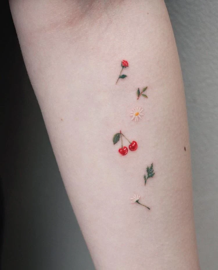 Mini tatuajes para chicas de más de 40