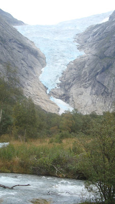 Vistas del glaciar Briksdalsbreen
