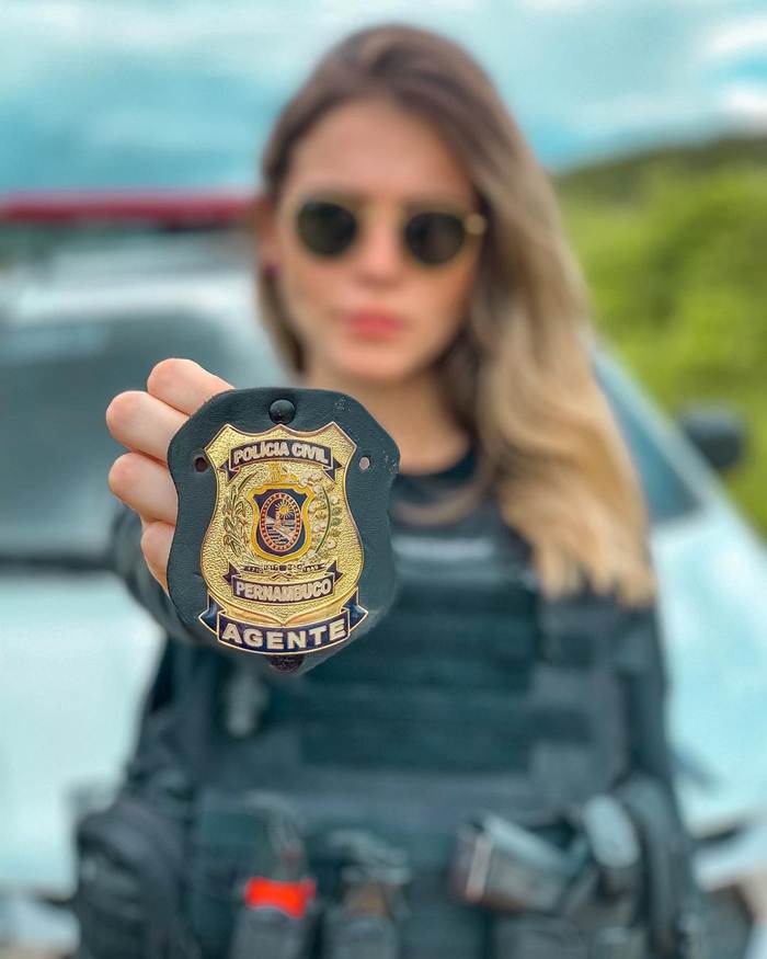 Gabriela Queiroz | Beautiful Brazilian Police officer