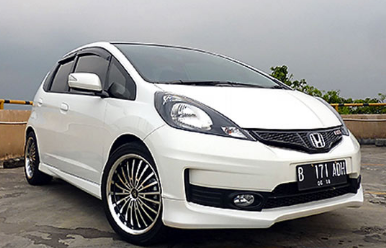 Harga Honda Jazz Matic RS Bekas second Terbaru  AUTOGAYA