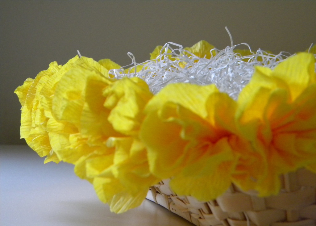 crepe paper flowers how to make. The flowers are easy to make