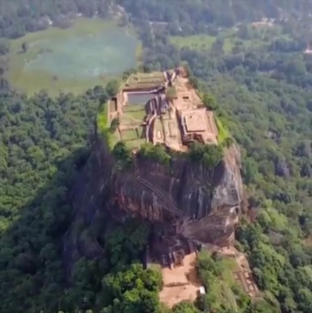 ភាពអស្ចារ្យនៃធម្មជាតិបានសាងឡើង Rock Fortress នៅប្រទេសស្រីលង្កា Rock Fortress​​​ in Sri Lanka !