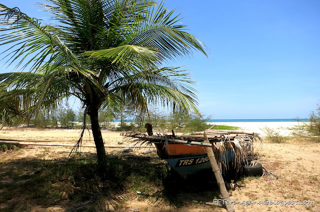 Pantai Teluk Ketapang ~ RumohStay Salmah