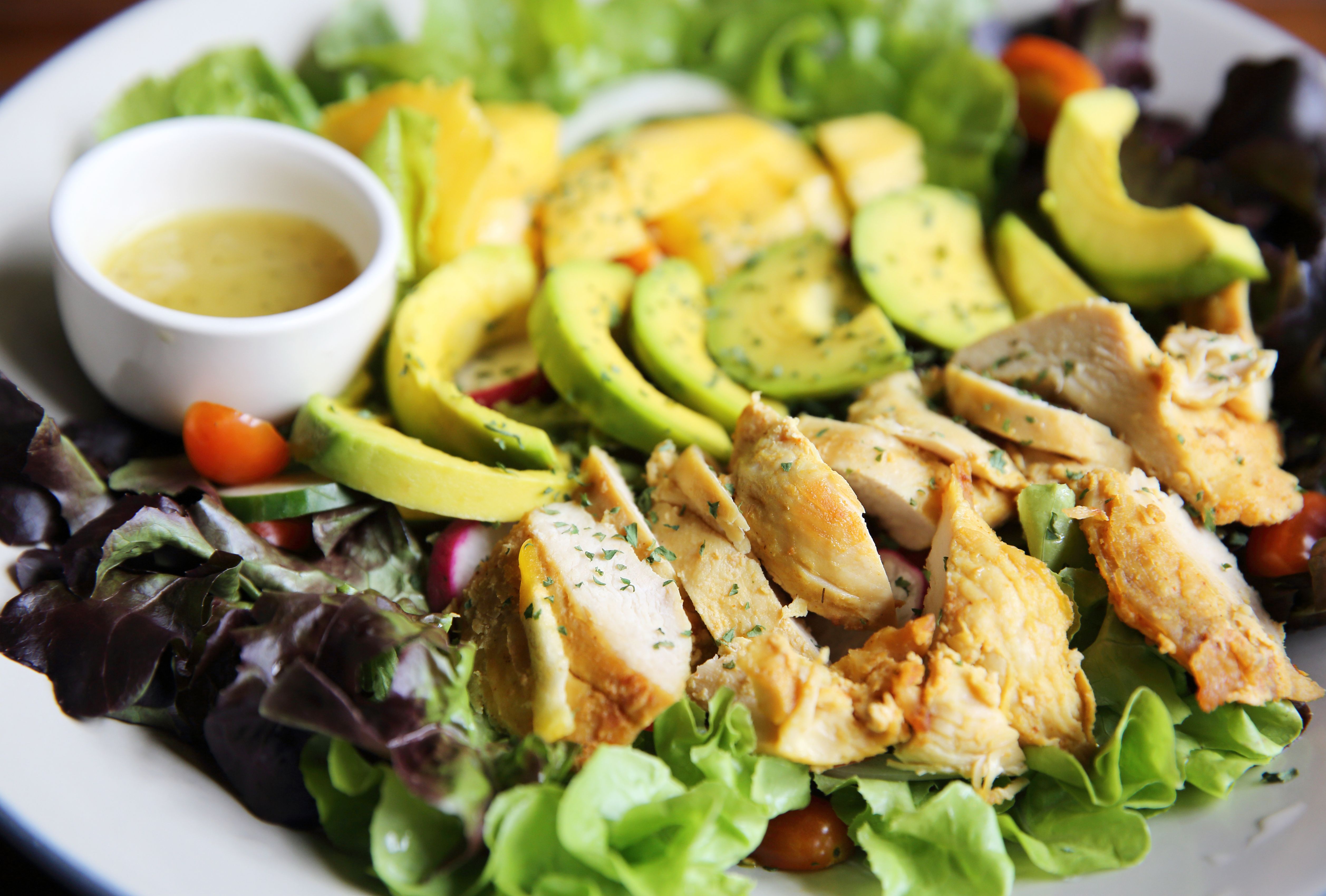Salada para o Almoço de Domingo: Repleta de Sabor e Nutrientes.