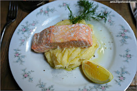 Poached Salmon del Restaurante Ruso Mari Vanna en Nueva York