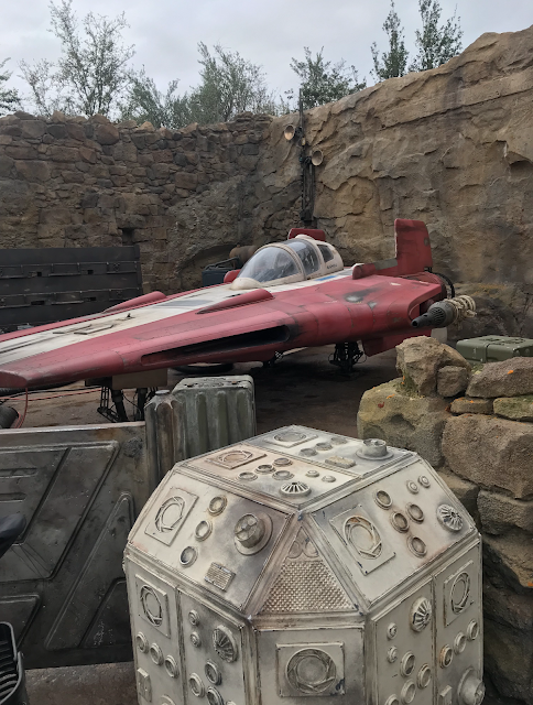 Red Starship Star Wars Galaxy's Edge Disney's Hollywood Studios