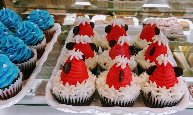 holiday treats at the Disneyland Resort