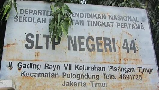 Viral Tangga Perempuan dan Laki-laki SMPN 44 DKI Dipisah, Ini Penjelasannya