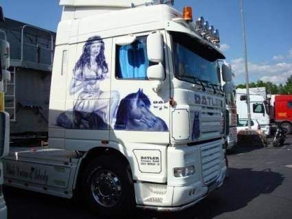 Amazing airbrush  art in Trucks  Curious Funny Photos 