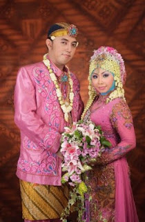 38 Baju Pengantin Muslim Warna Terfavorit Model Terupdate 