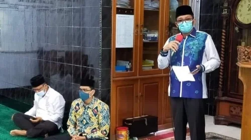 Wali Kota Padang Ingatkan Jemaah Masjid Kenakan Masker